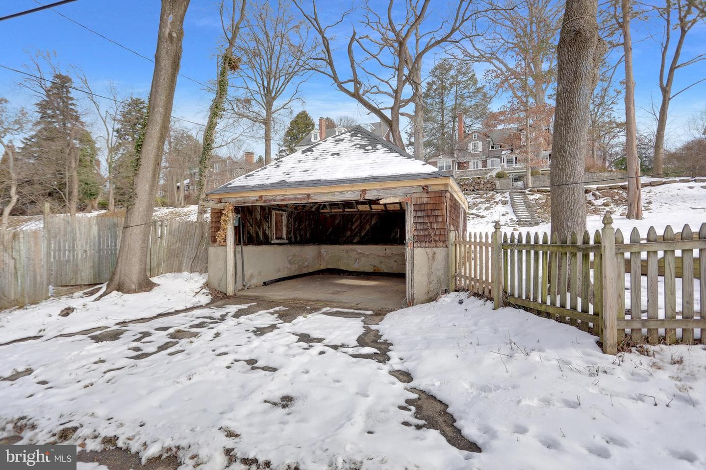 114 Ridgewood Road photo 71