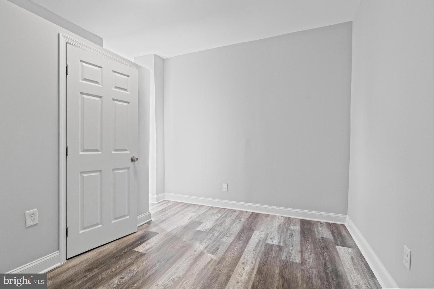 3011 Windsor Avenue photo 22