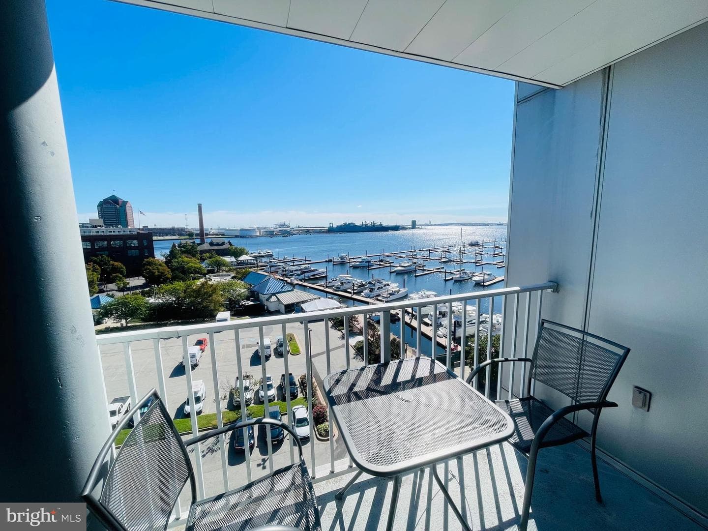 2702 Lighthouse Point E #636