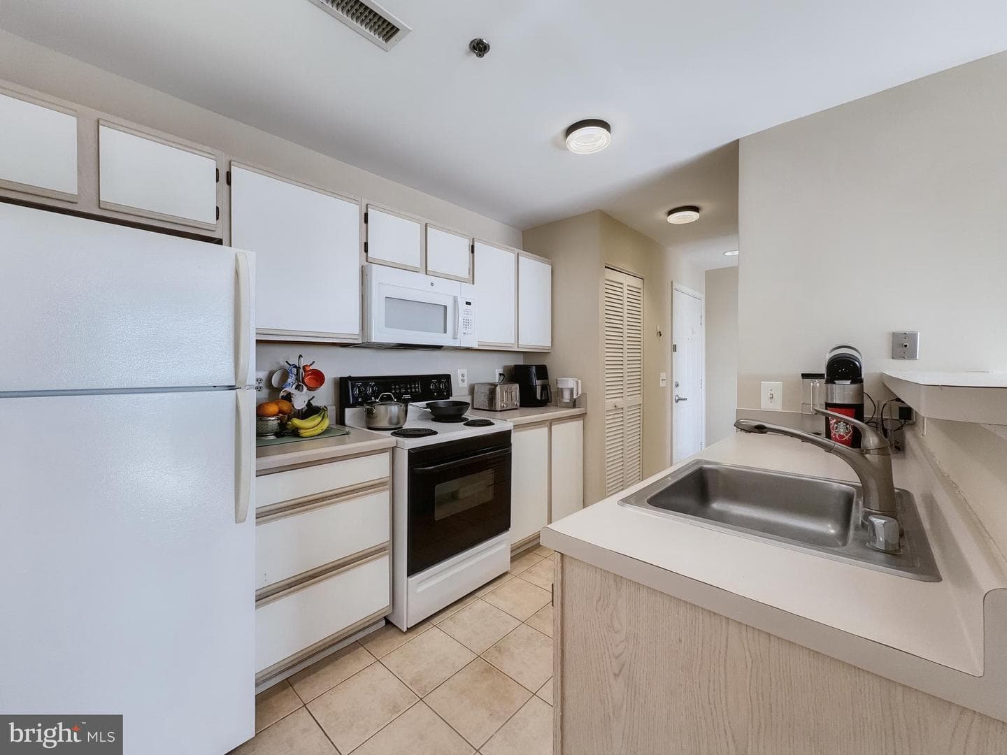 2702 Lighthouse Point E #636 photo 9