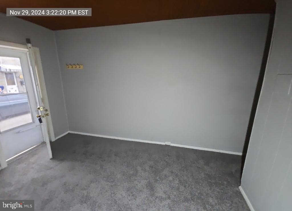 424 Cambria Street photo 3