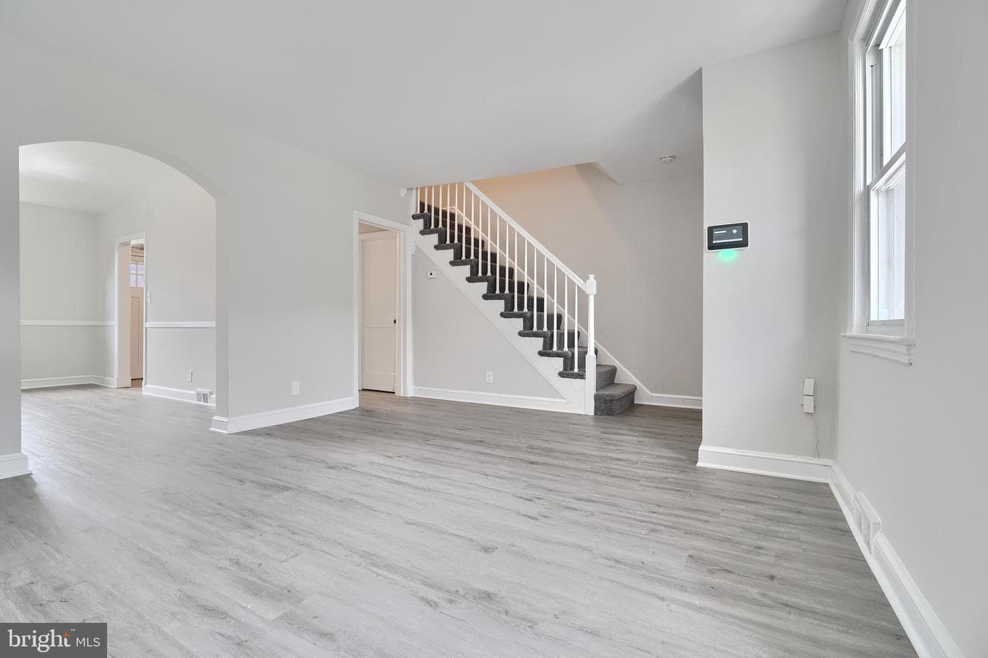3926 Cedardale Road photo 9