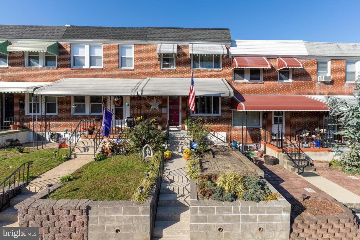 4410 Newport Avenue photo 2
