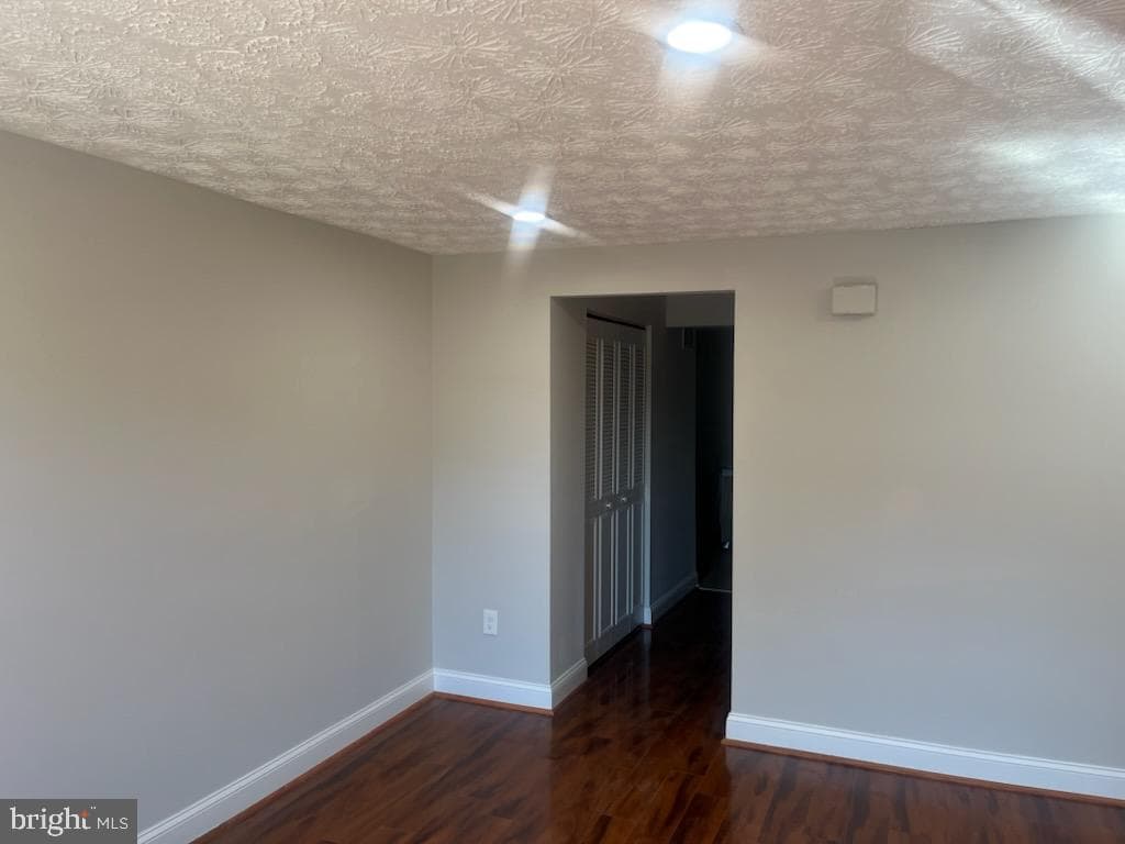1036 Vine Street photo 3