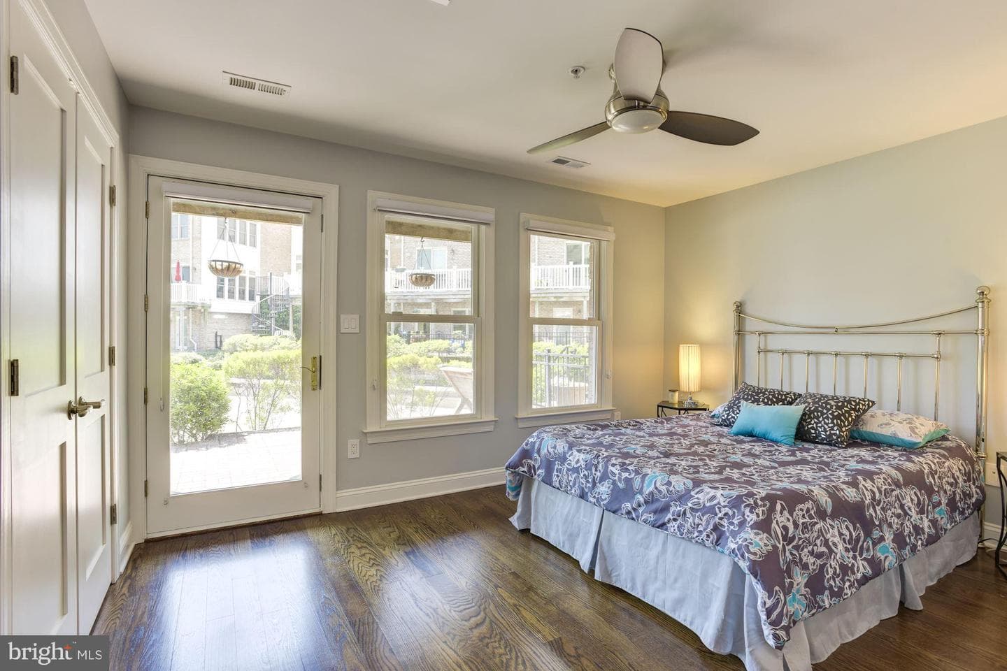 1213 Harbor Island Walk photo 4