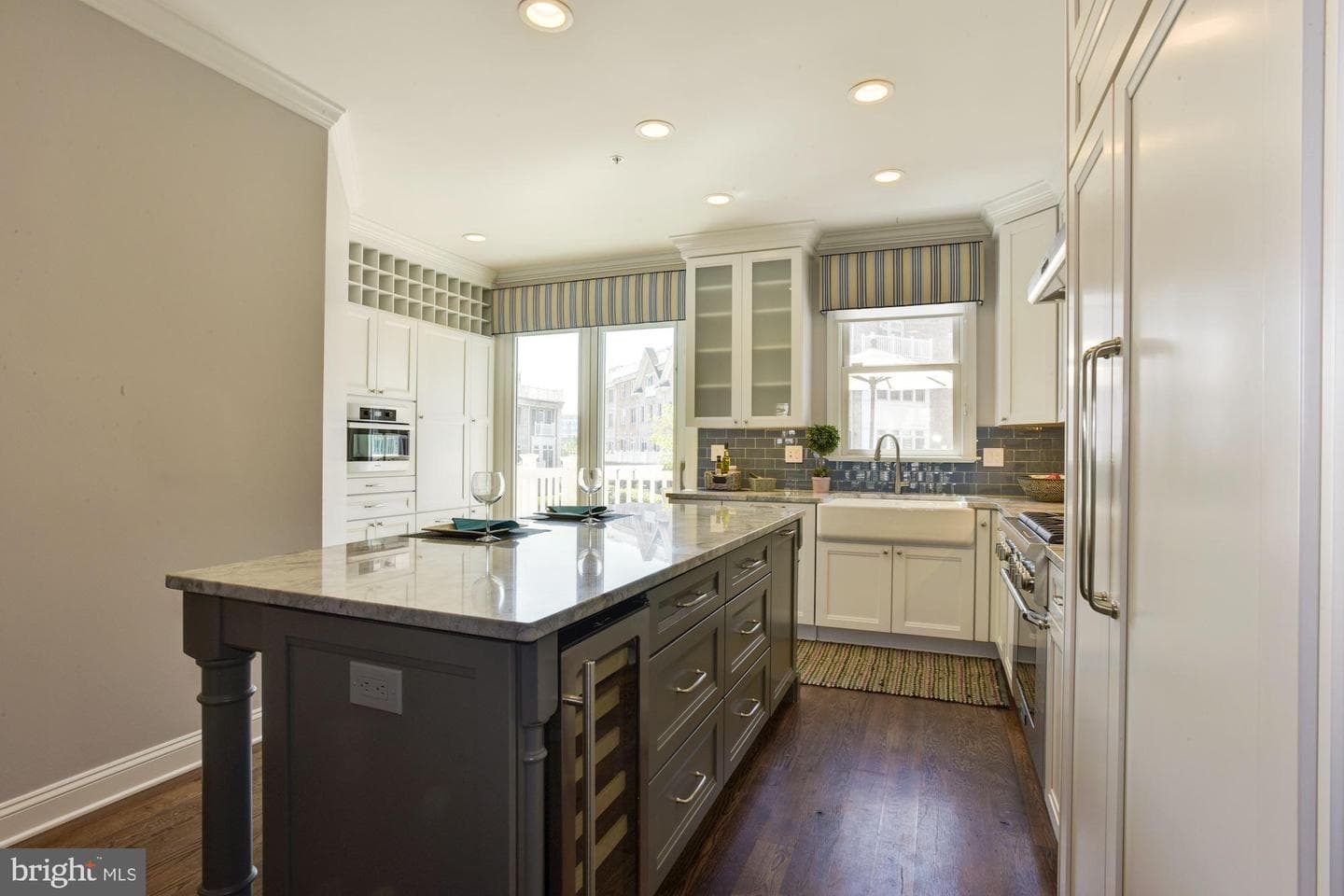1213 Harbor Island Walk photo 9