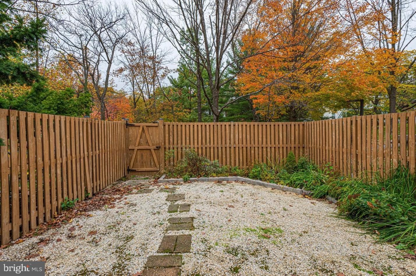 2360 Flax Terrace photo 28