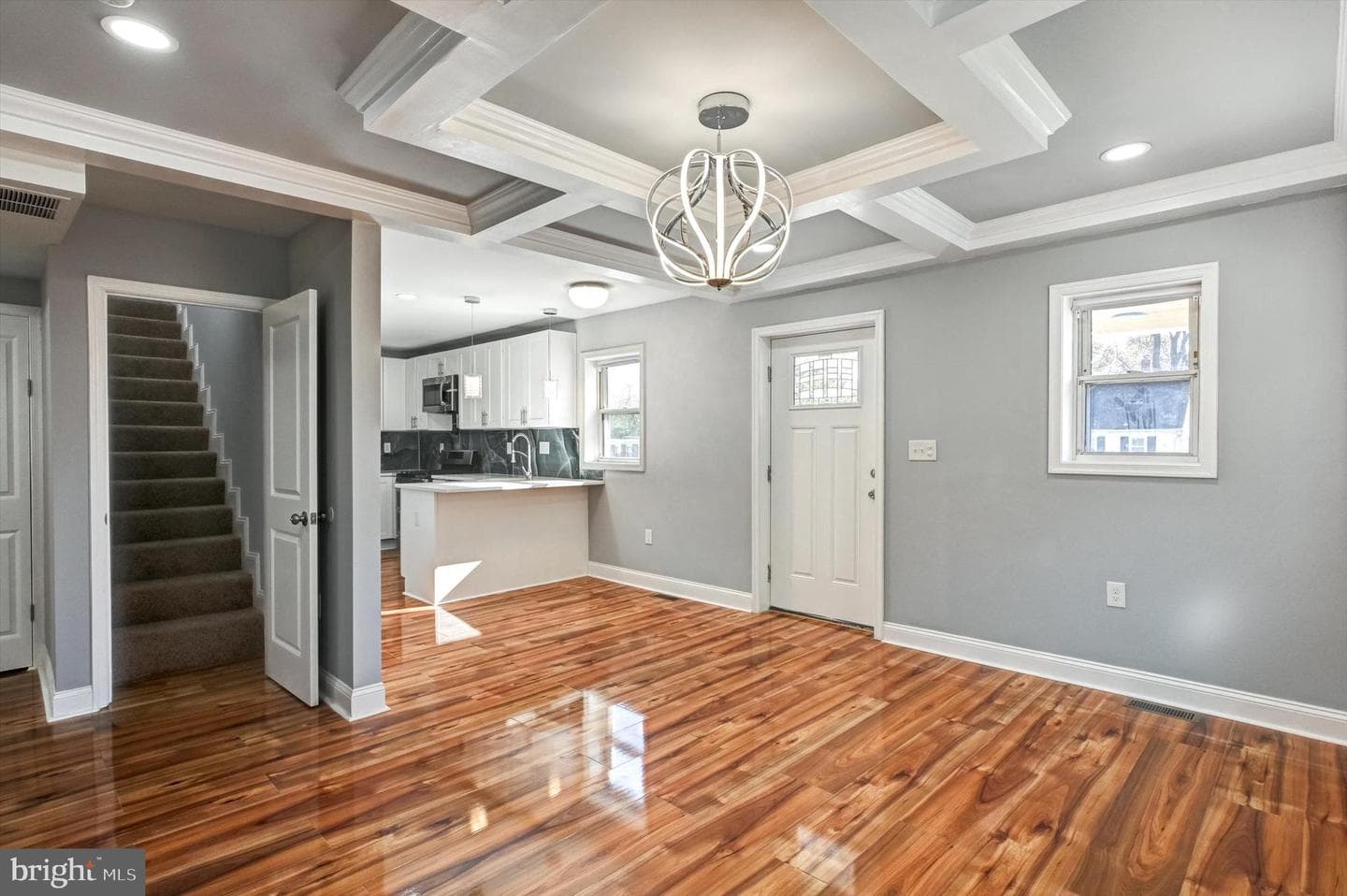 2802 Woodland Avenue photo 4