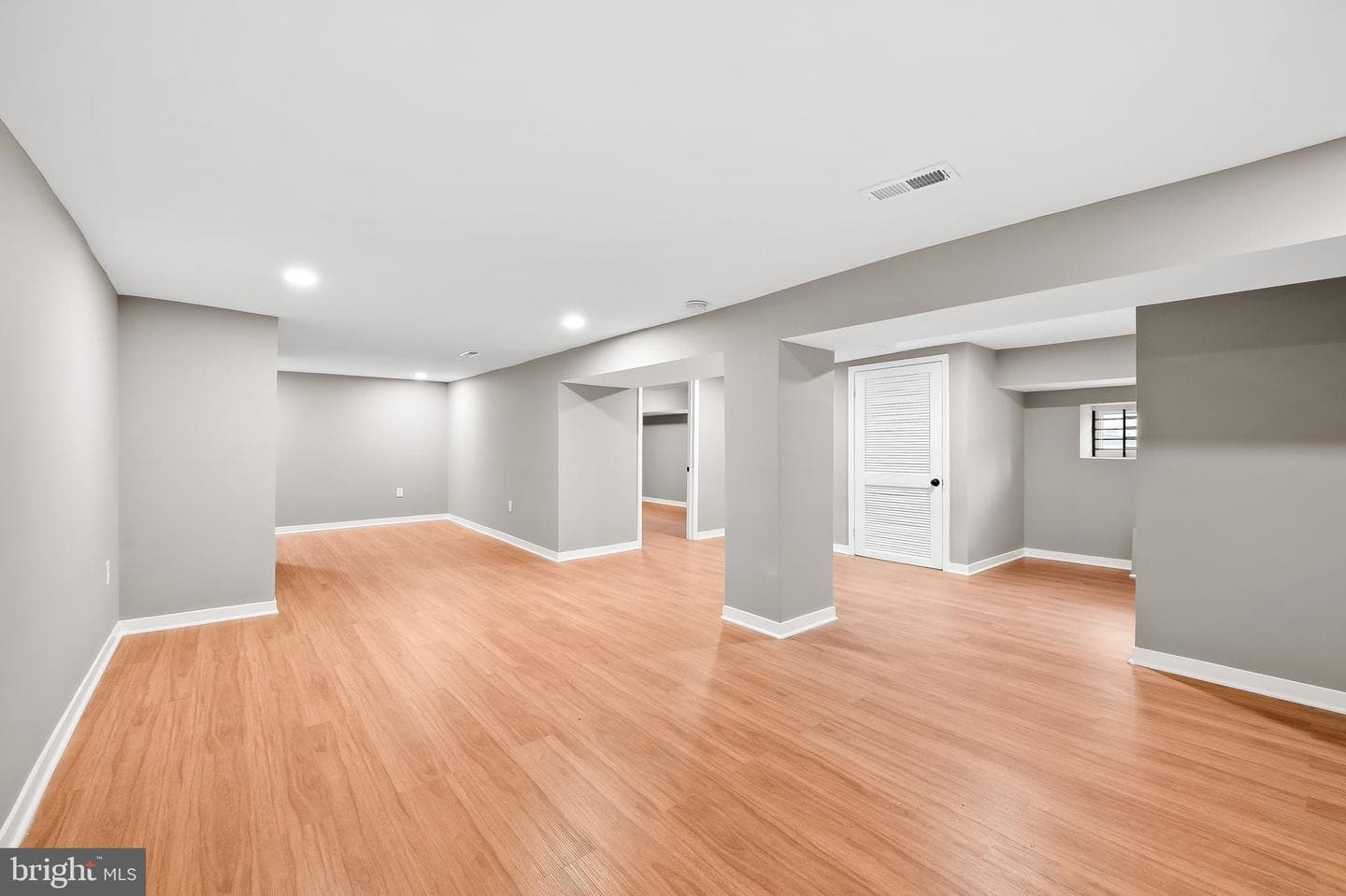 2401 Harlem Avenue photo 36