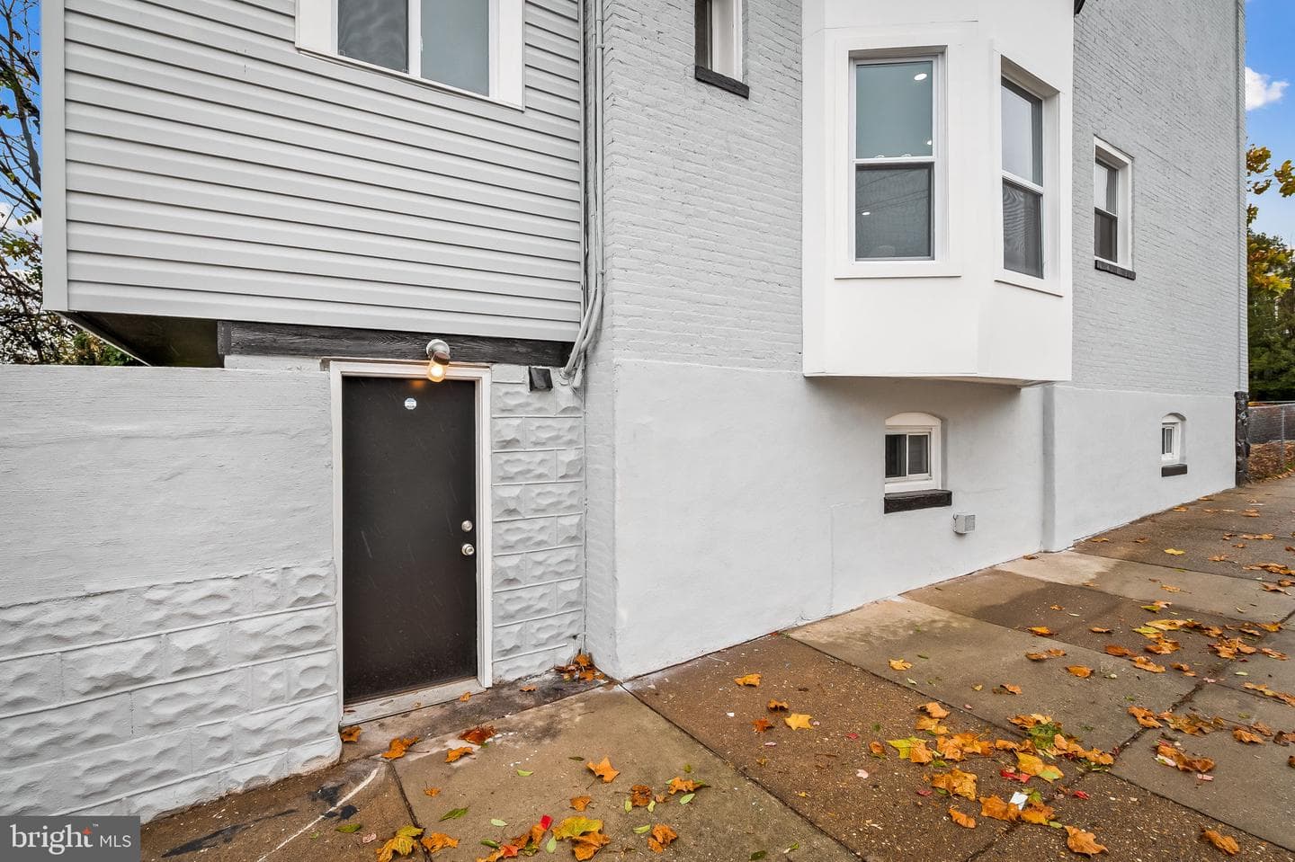 2401 Harlem Avenue photo 6