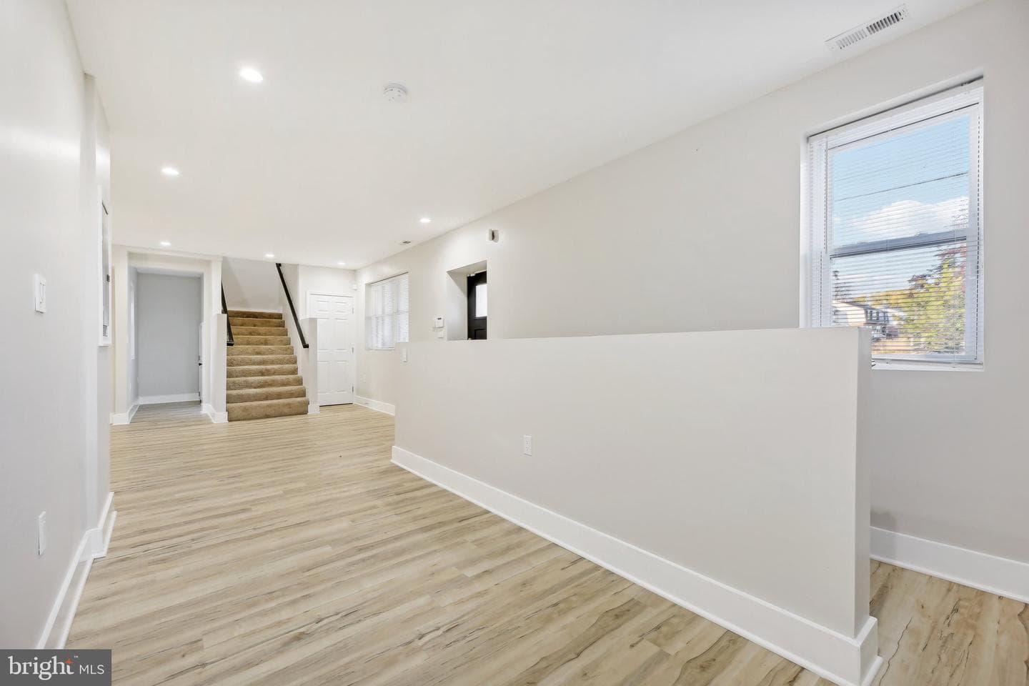 5521 Radecke Avenue photo 12