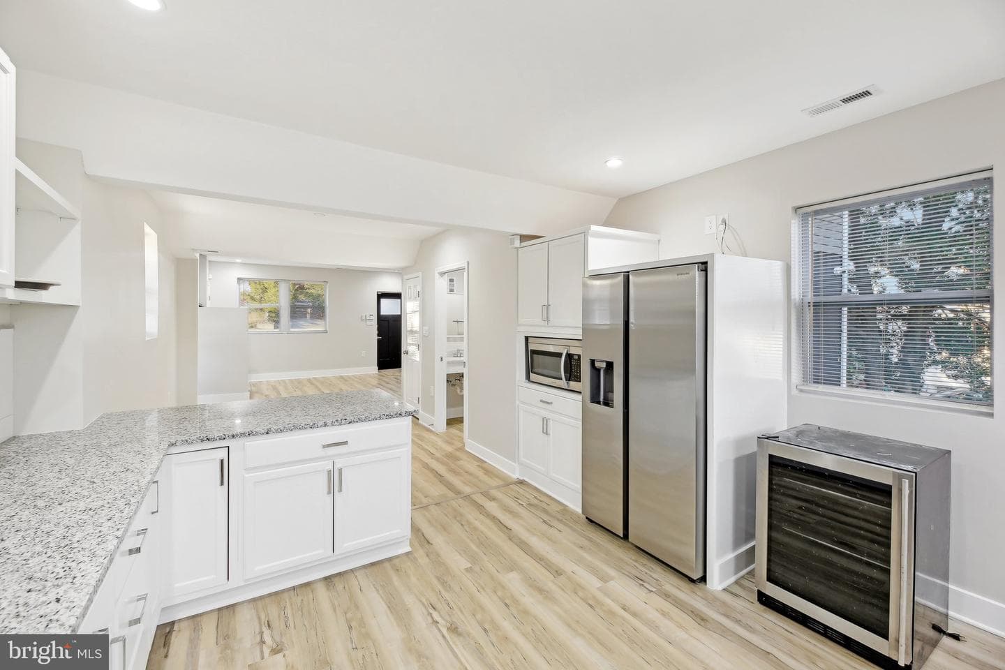 5521 Radecke Avenue photo 16