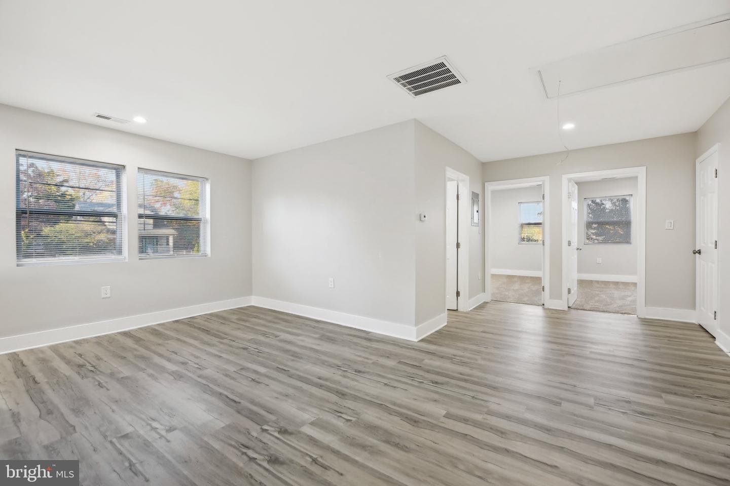 5521 Radecke Avenue photo 37
