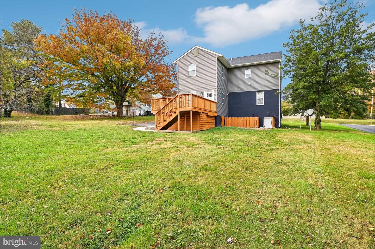 5521 Radecke Avenue photo 48