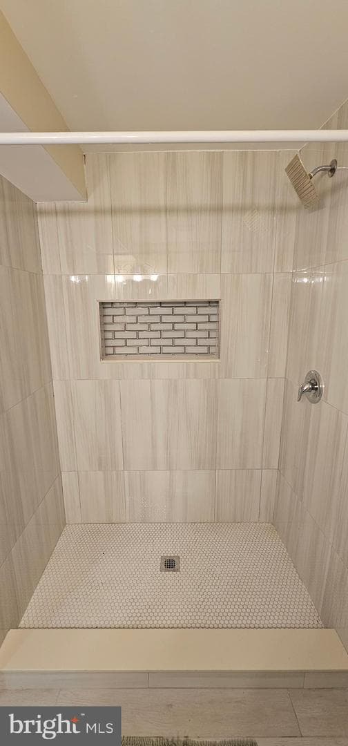 529 N Milton Avenue photo 30
