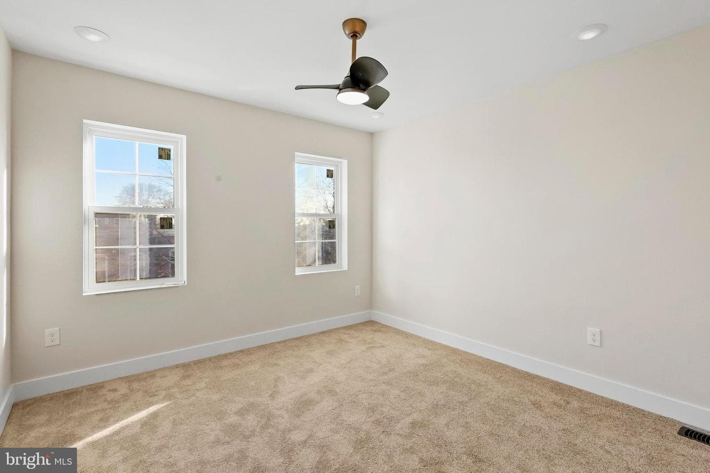 1620 Mchenry Street photo 23