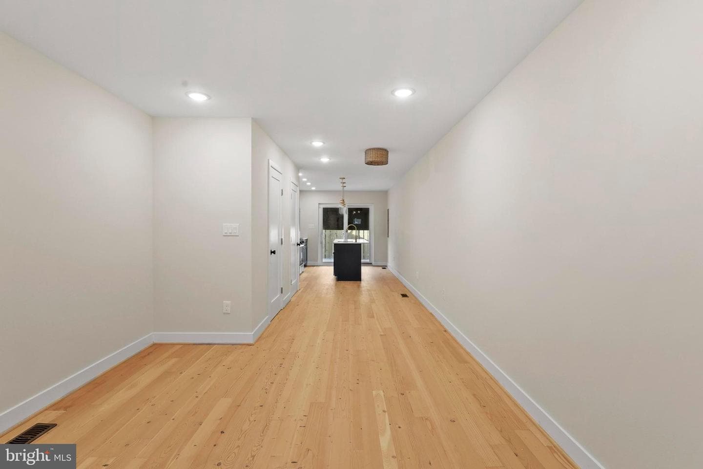 1620 Mchenry Street photo 8