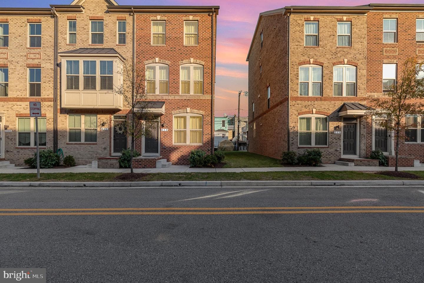 213 S Newkirk Street photo 2