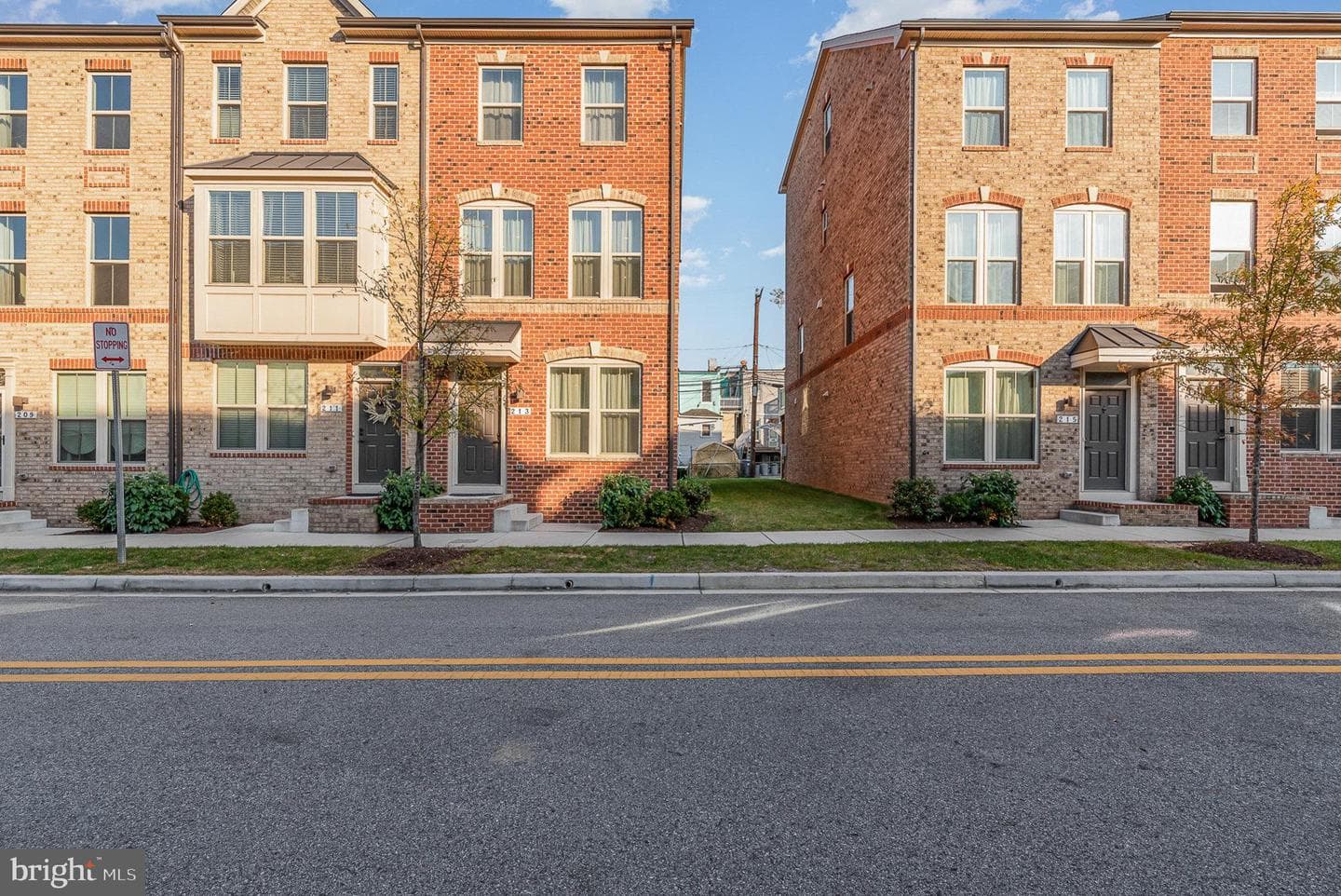 213 S Newkirk Street photo 23