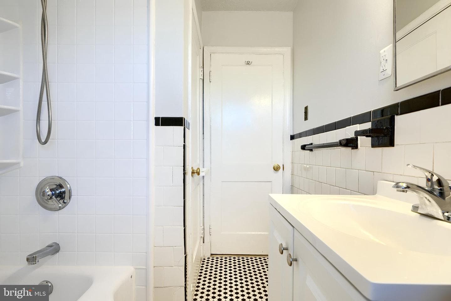 1113 Elbank Avenue photo 33