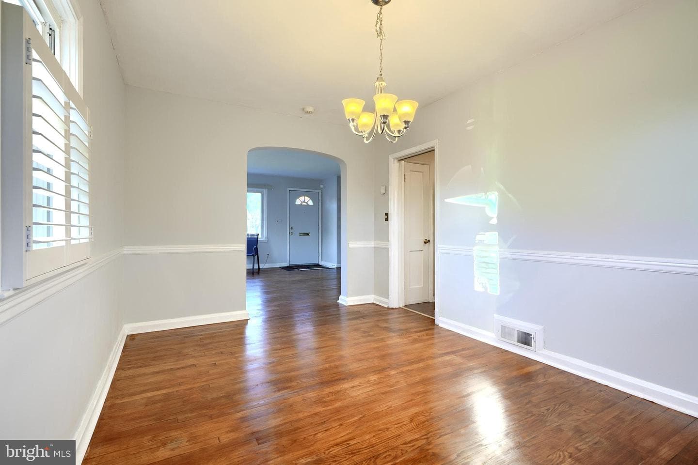 1113 Elbank Avenue photo 8