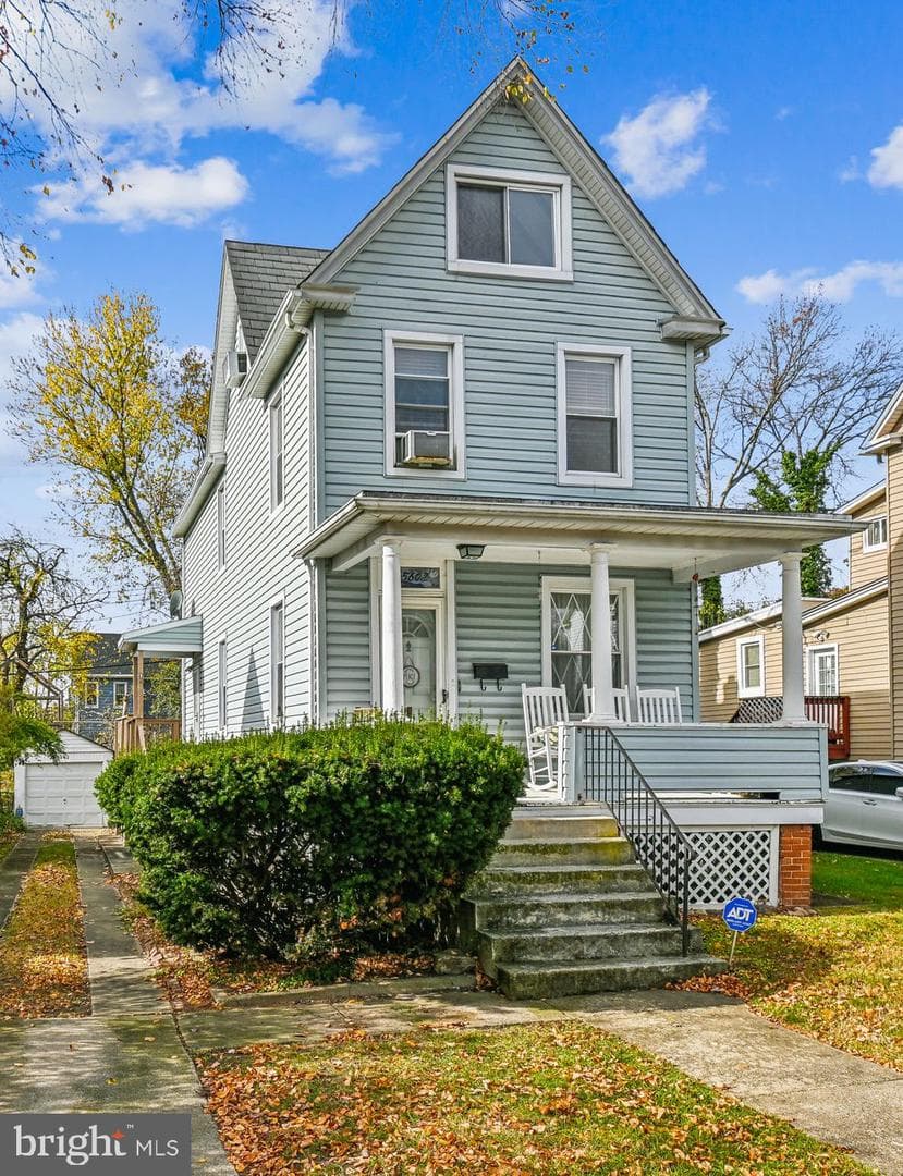 5602 Birchwood Avenue photo 1