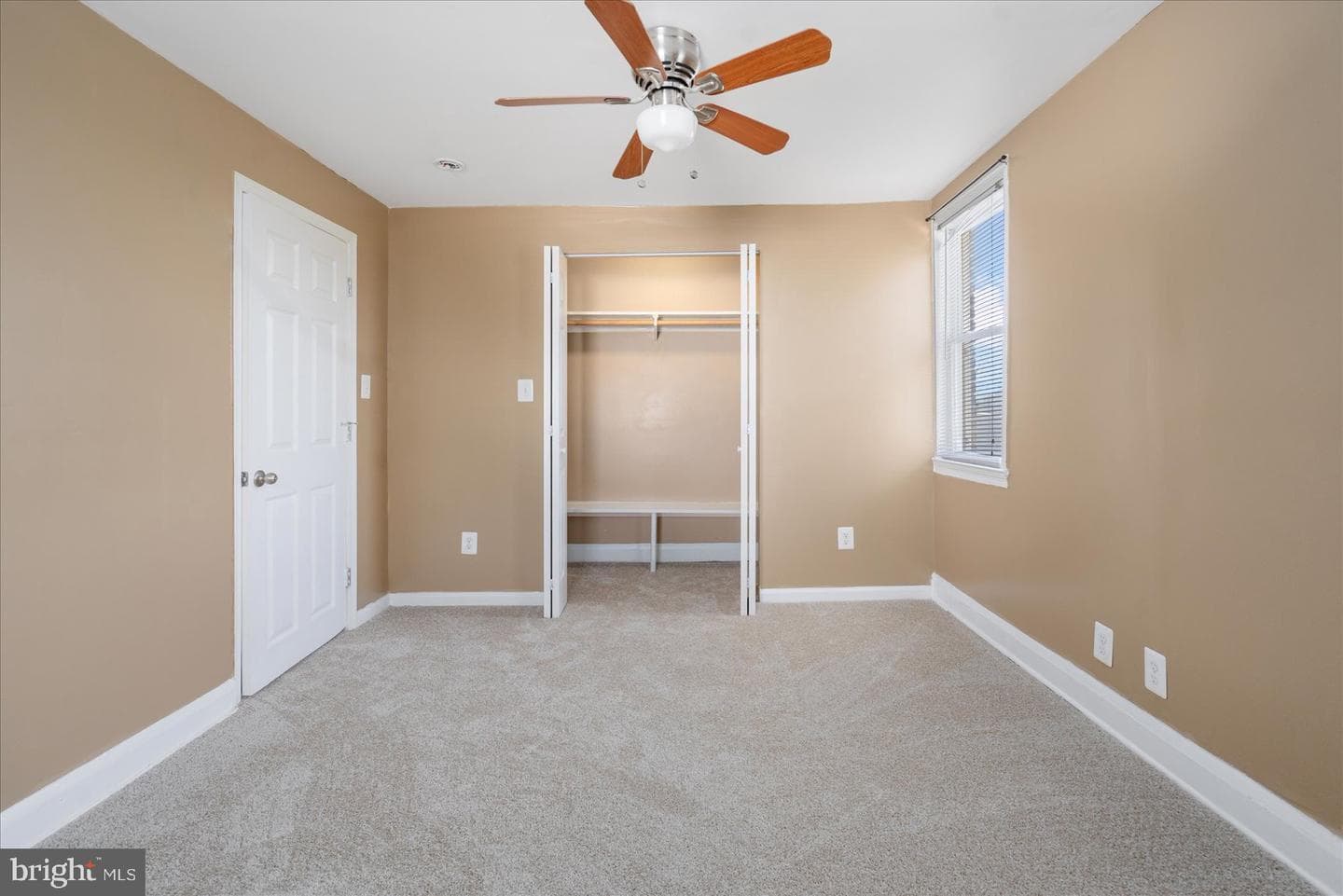 5602 White Avenue photo 16