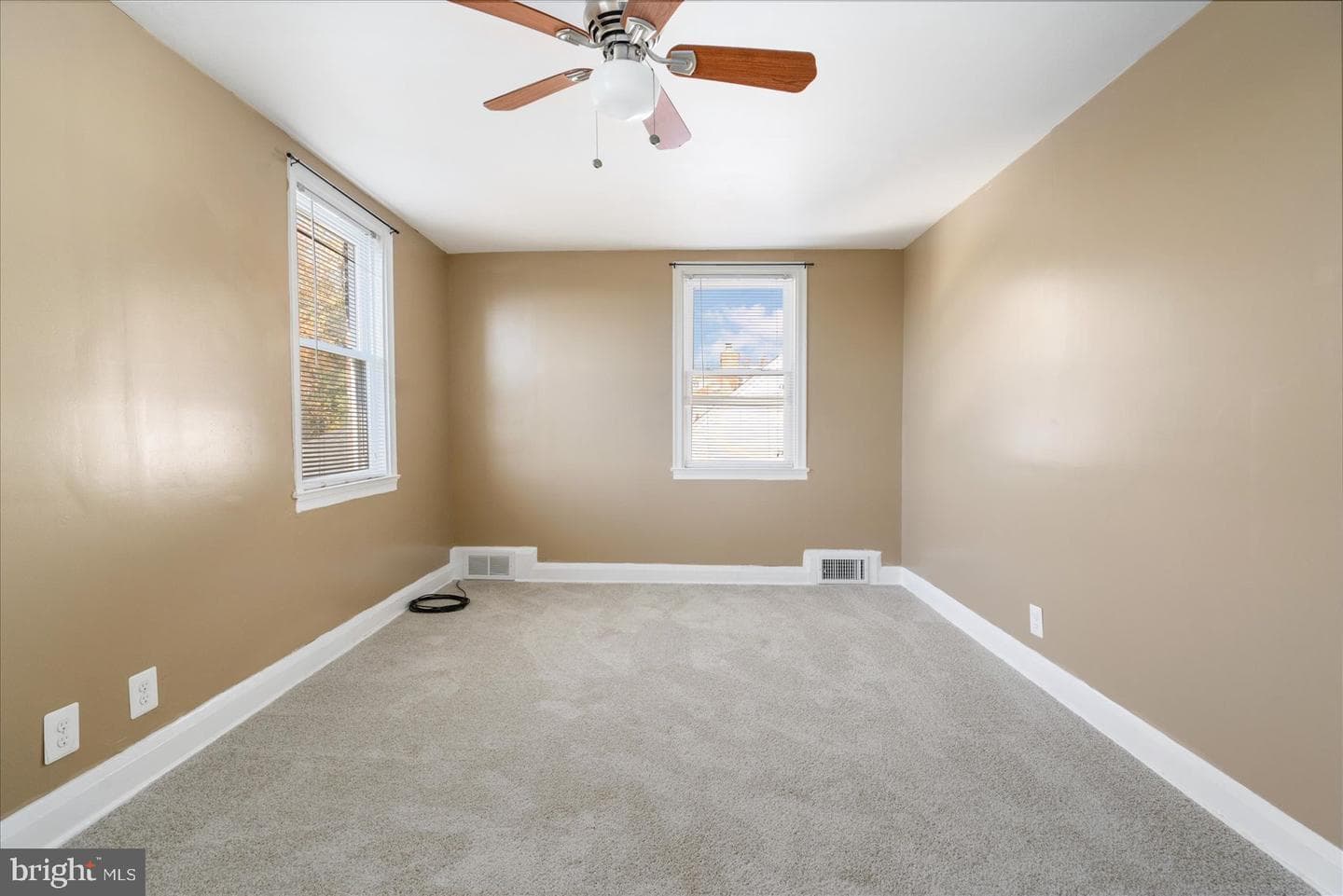 5602 White Avenue photo 17