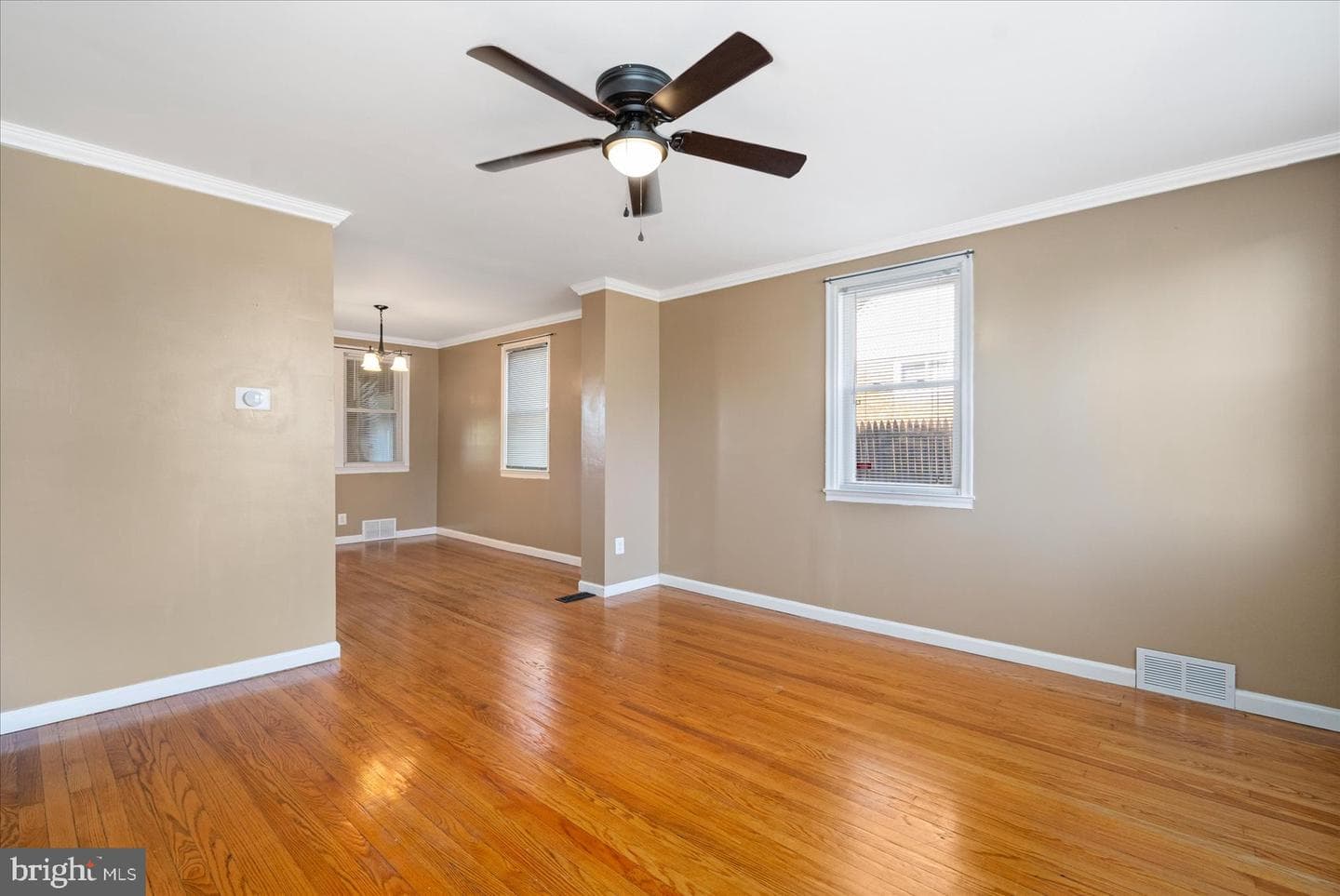 5602 White Avenue photo 7