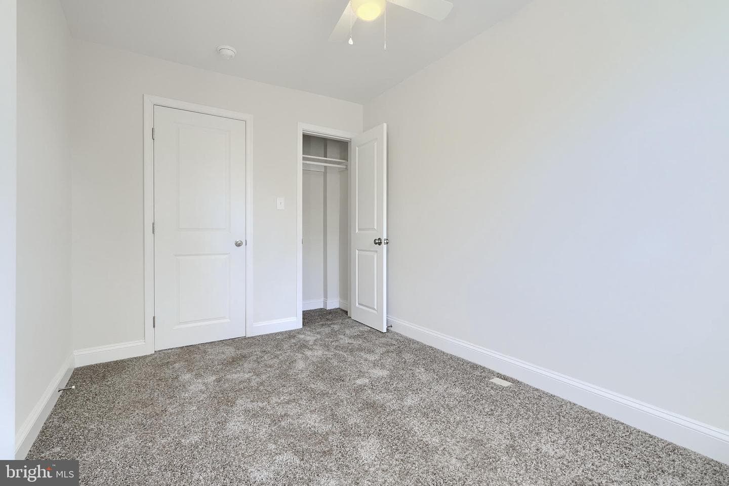 4313 Hamilton Avenue photo 32