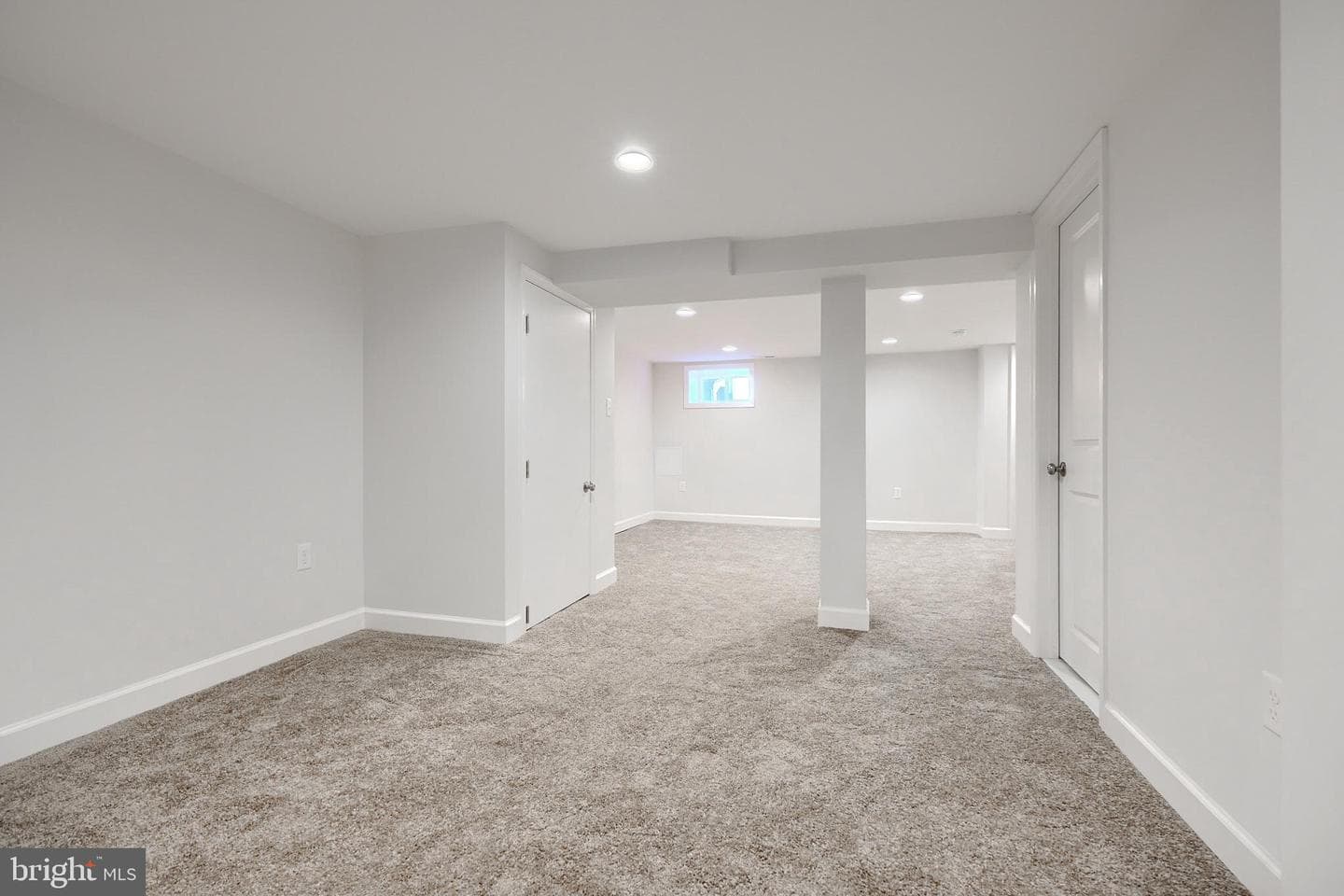 4313 Hamilton Avenue photo 38