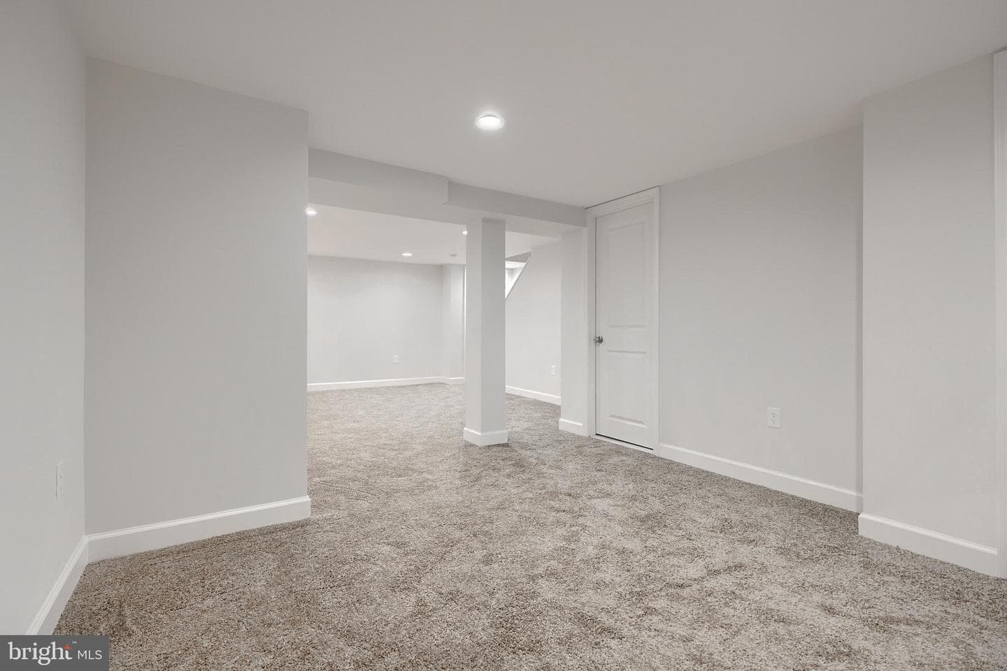 4313 Hamilton Avenue photo 39