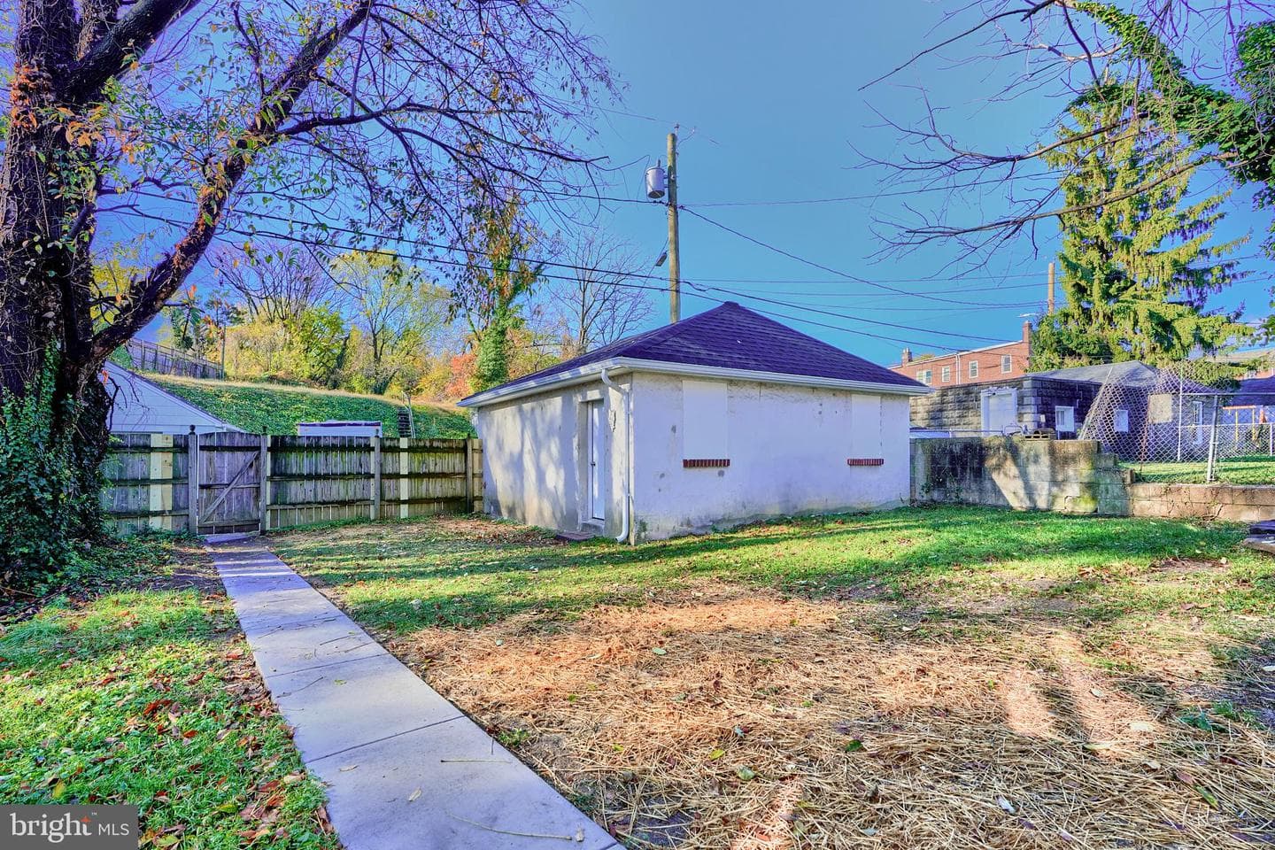 4313 Hamilton Avenue photo 43