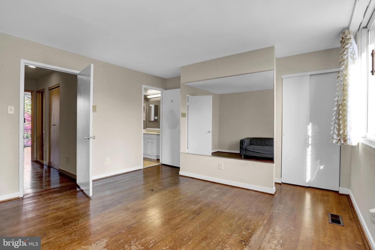 251 W Lafayette Avenue photo 20