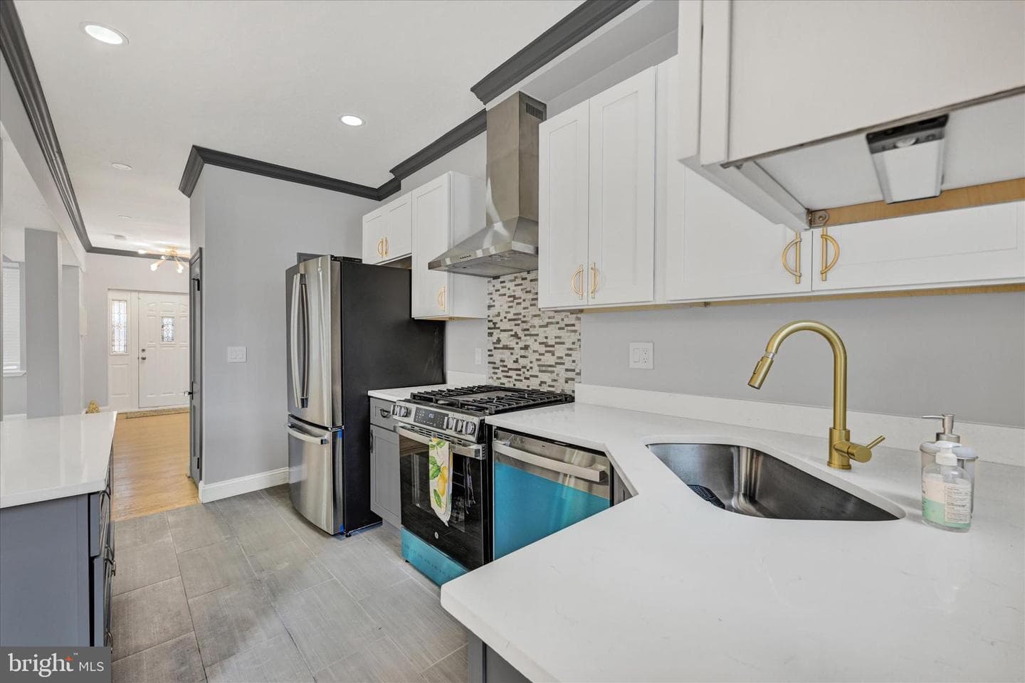 2405 W Lafayette Avenue photo 15