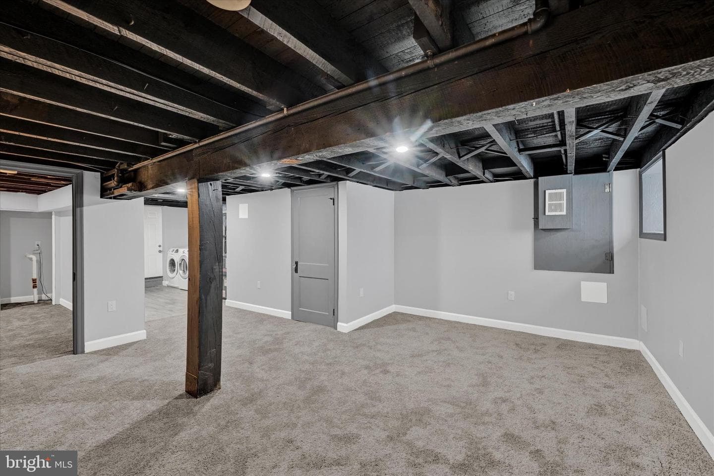 2405 W Lafayette Avenue photo 28