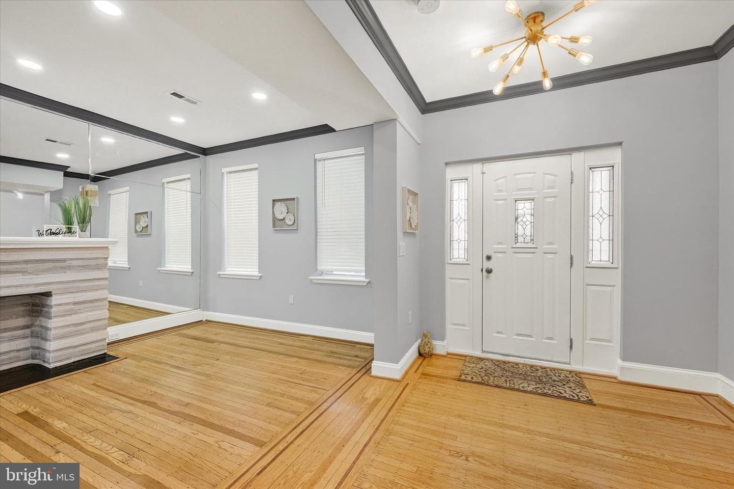 2405 W Lafayette Avenue photo 3