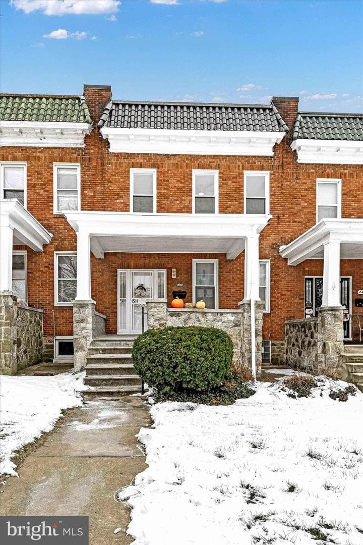 2405 W Lafayette Avenue photo 31