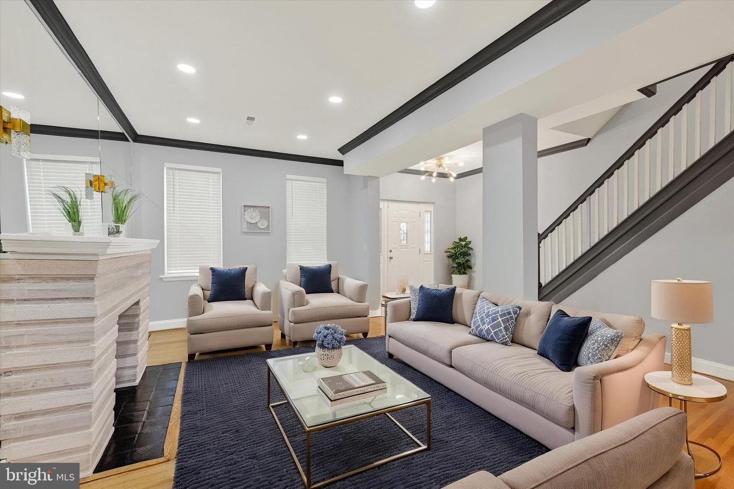 2405 W Lafayette Avenue photo 4