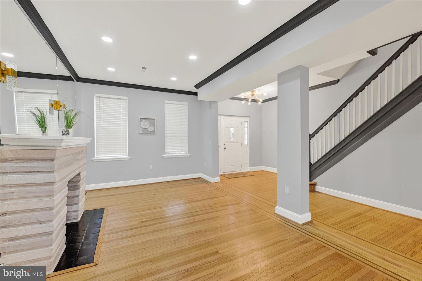 2405 W Lafayette Avenue photo 6