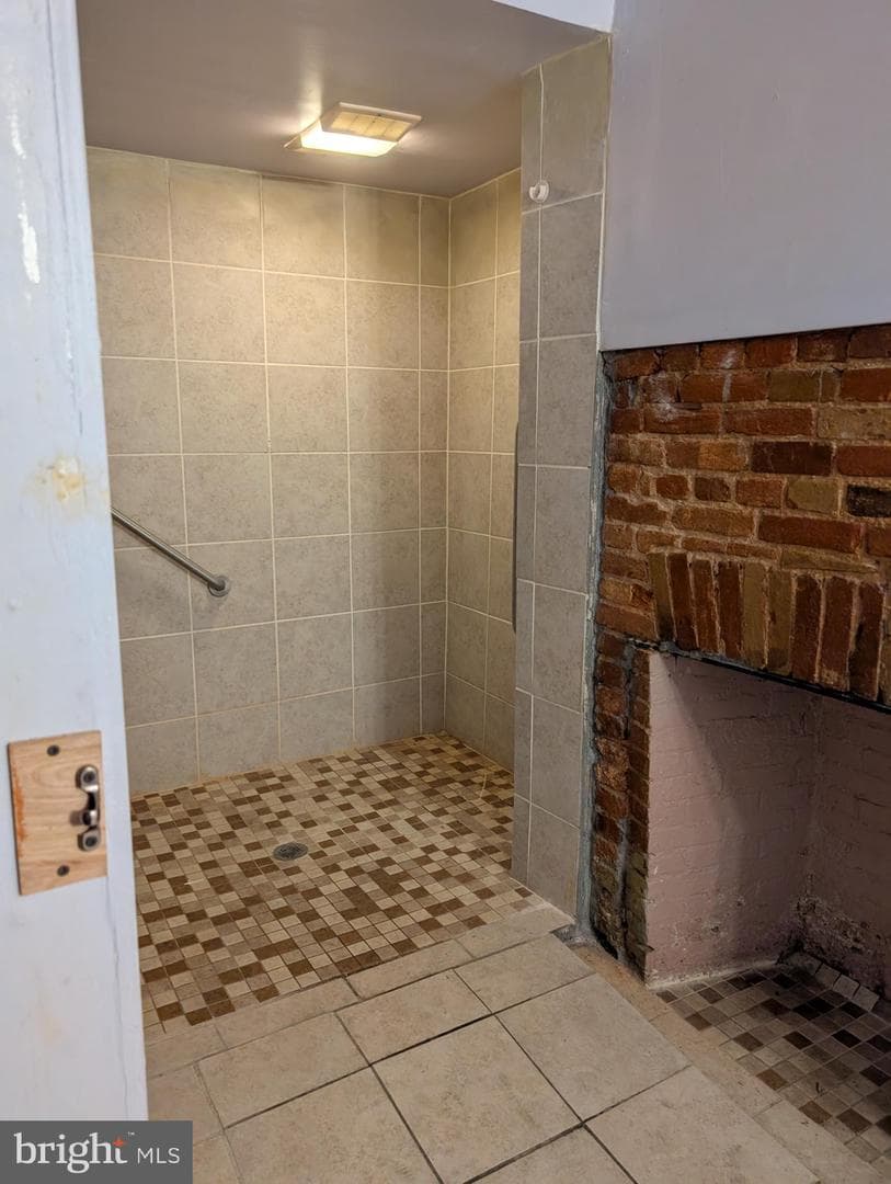 845 N Howard Street photo 15
