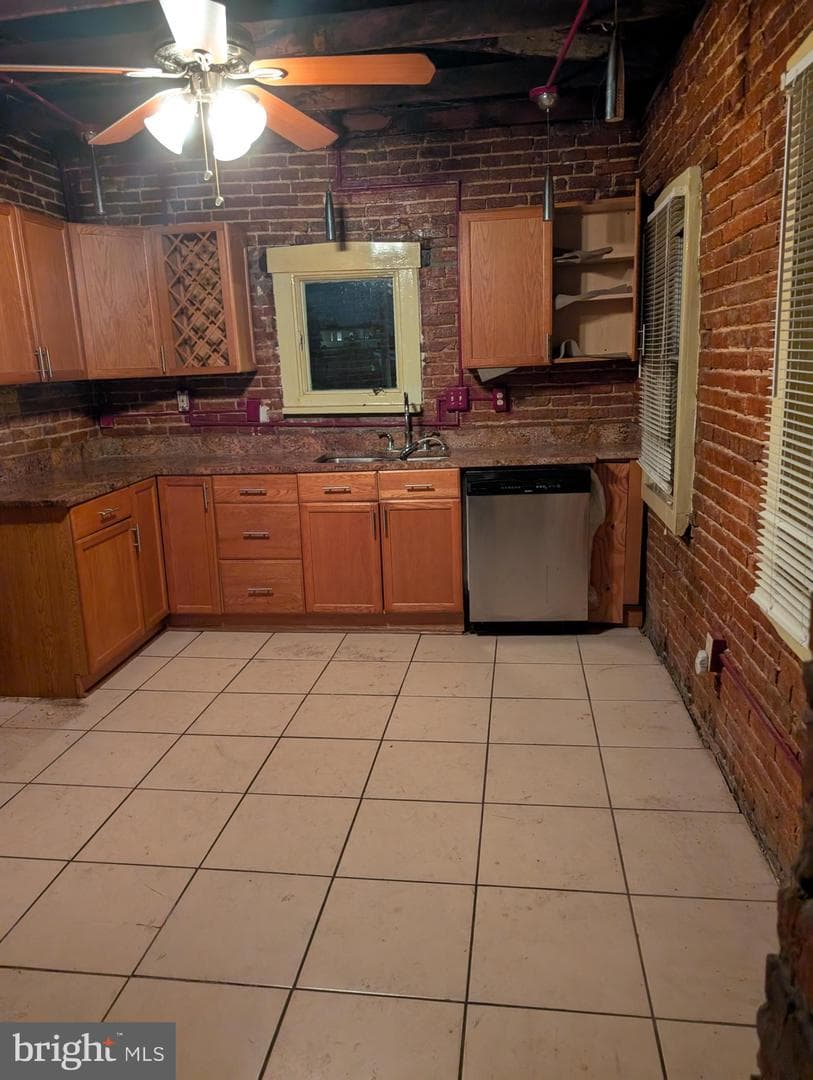 845 N Howard Street photo 21
