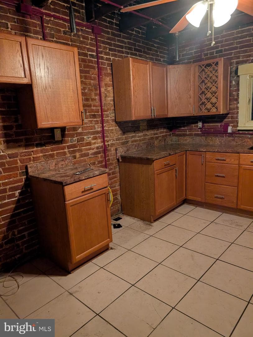 845 N Howard Street photo 22