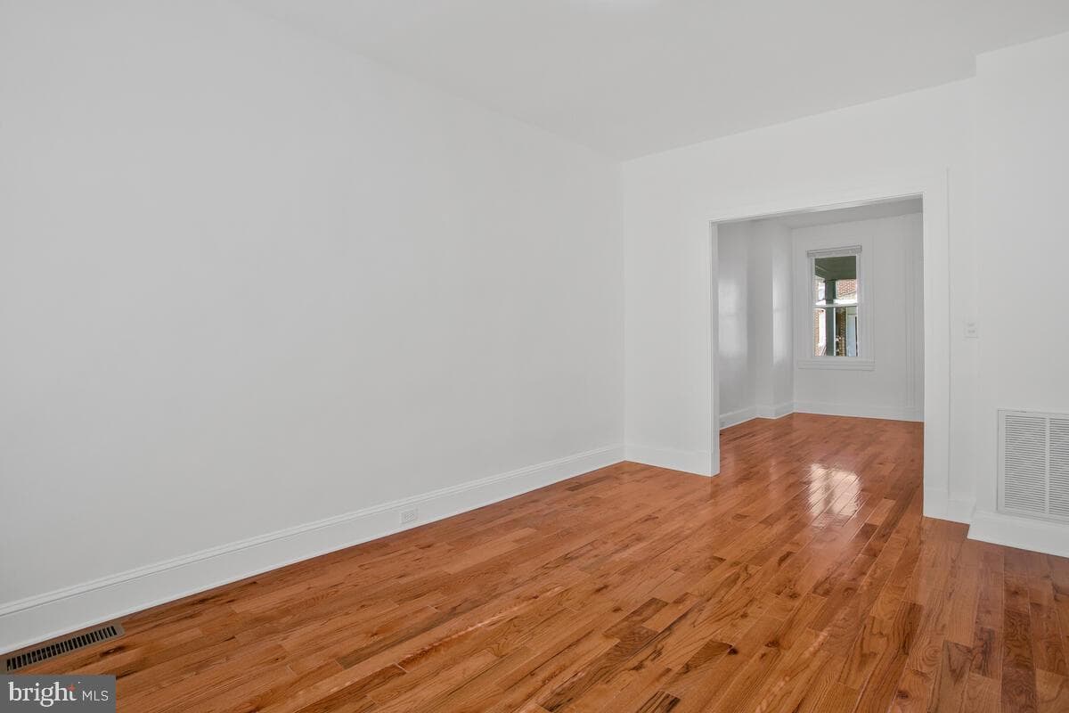 3917 Ridgewood Avenue photo 10