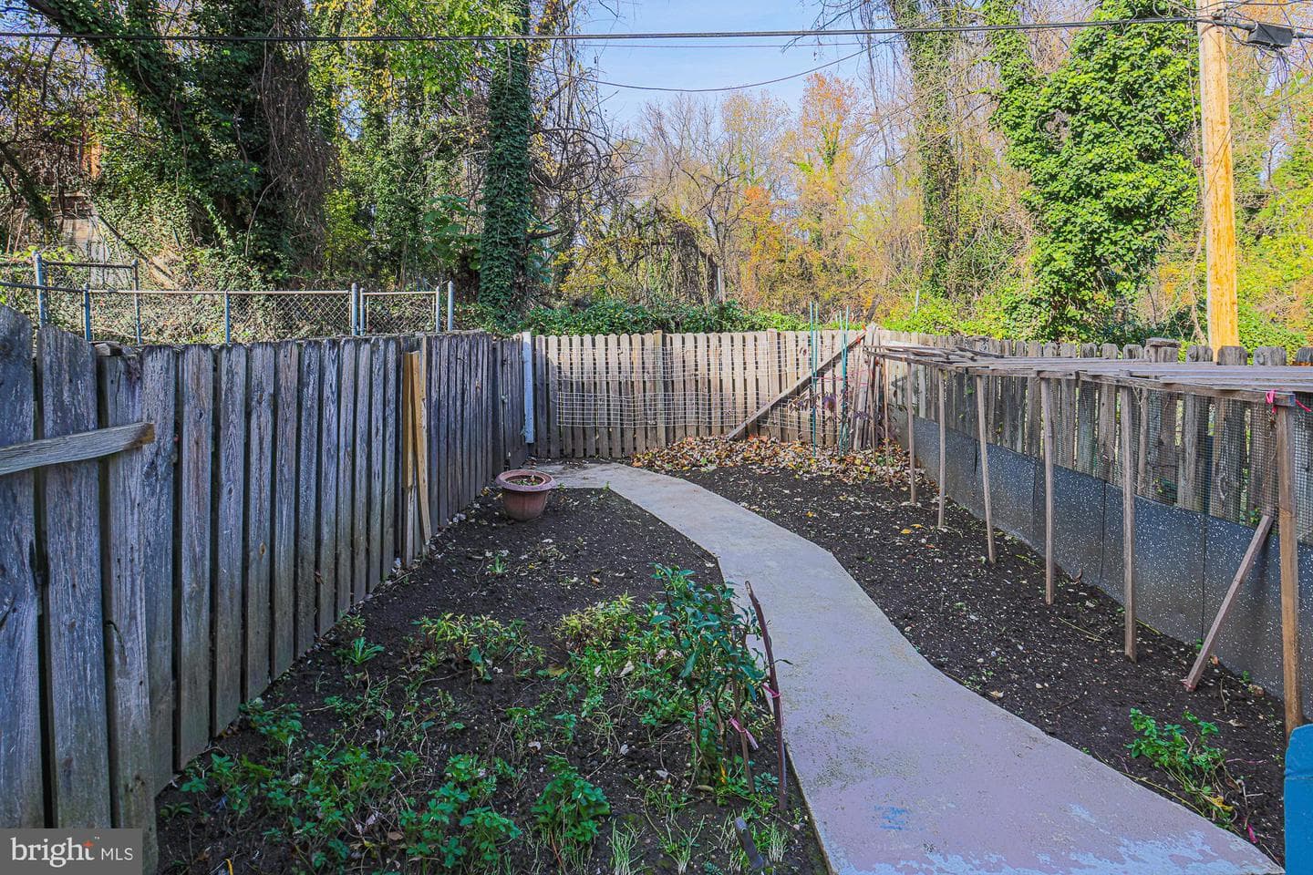 3122 Wilkens Avenue photo 49