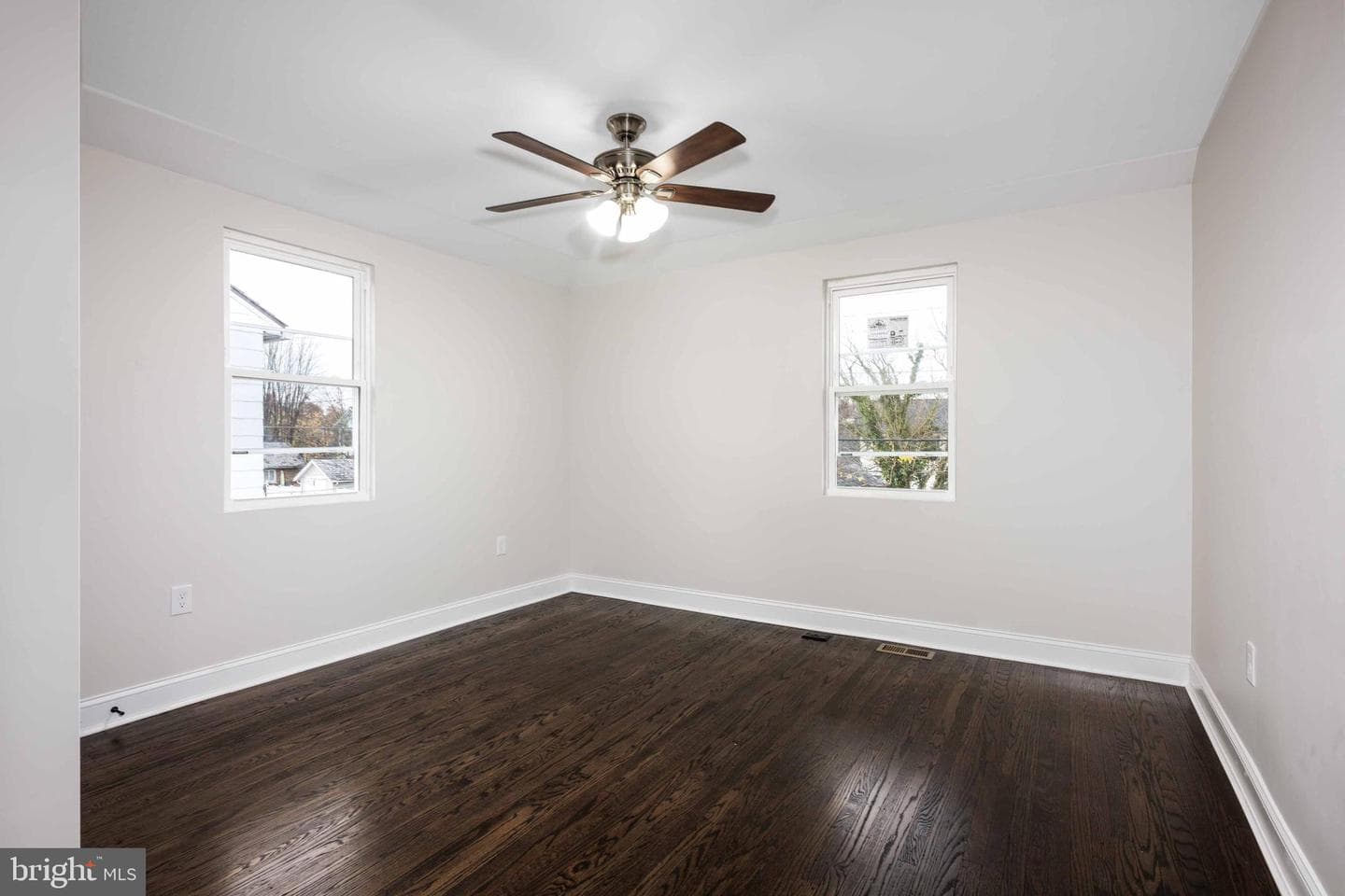 1508 E 33rd Street photo 28