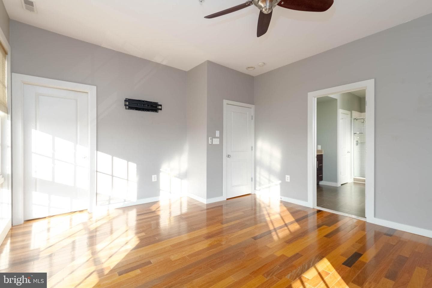933 S Conkling Street photo 38