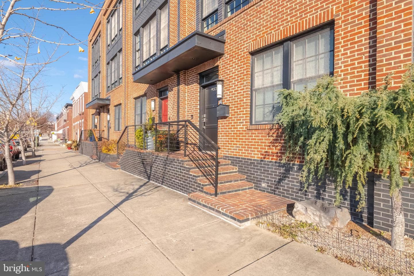 933 S Conkling Street photo 7