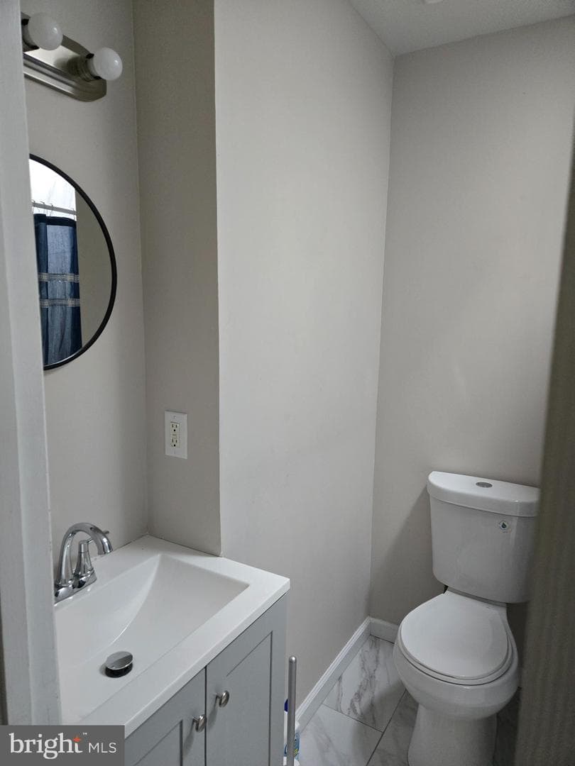 1731 E Federal Street photo 8