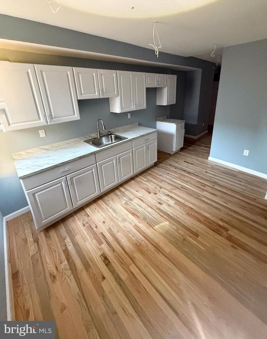 1103 N Carrollton Avenue photo 4